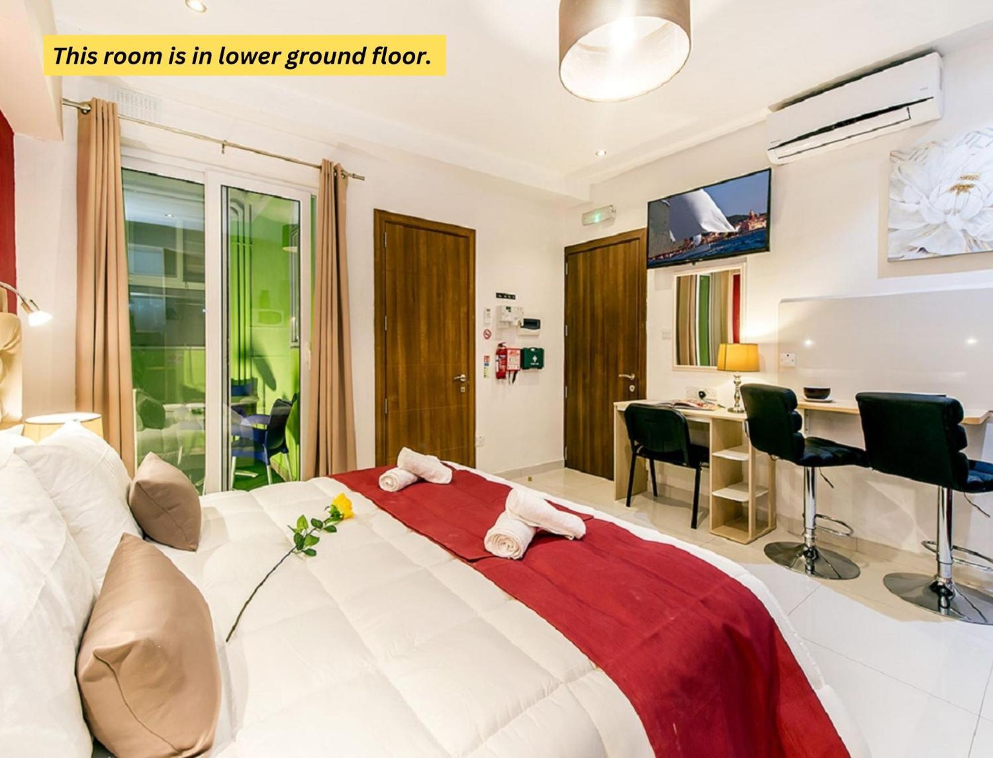 Bayside Apartment *