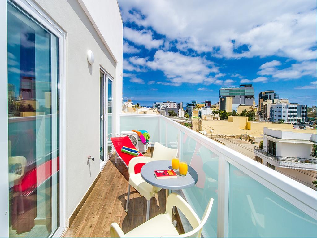 Apartment Bayside