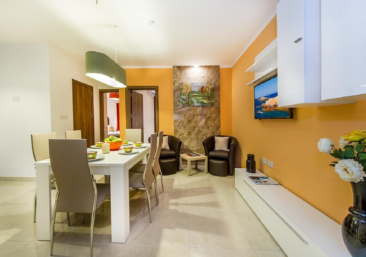 Apartment Bayside