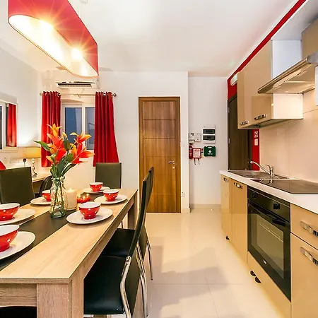 Bayside Apartments Сент Джулианс Экстерьер фото